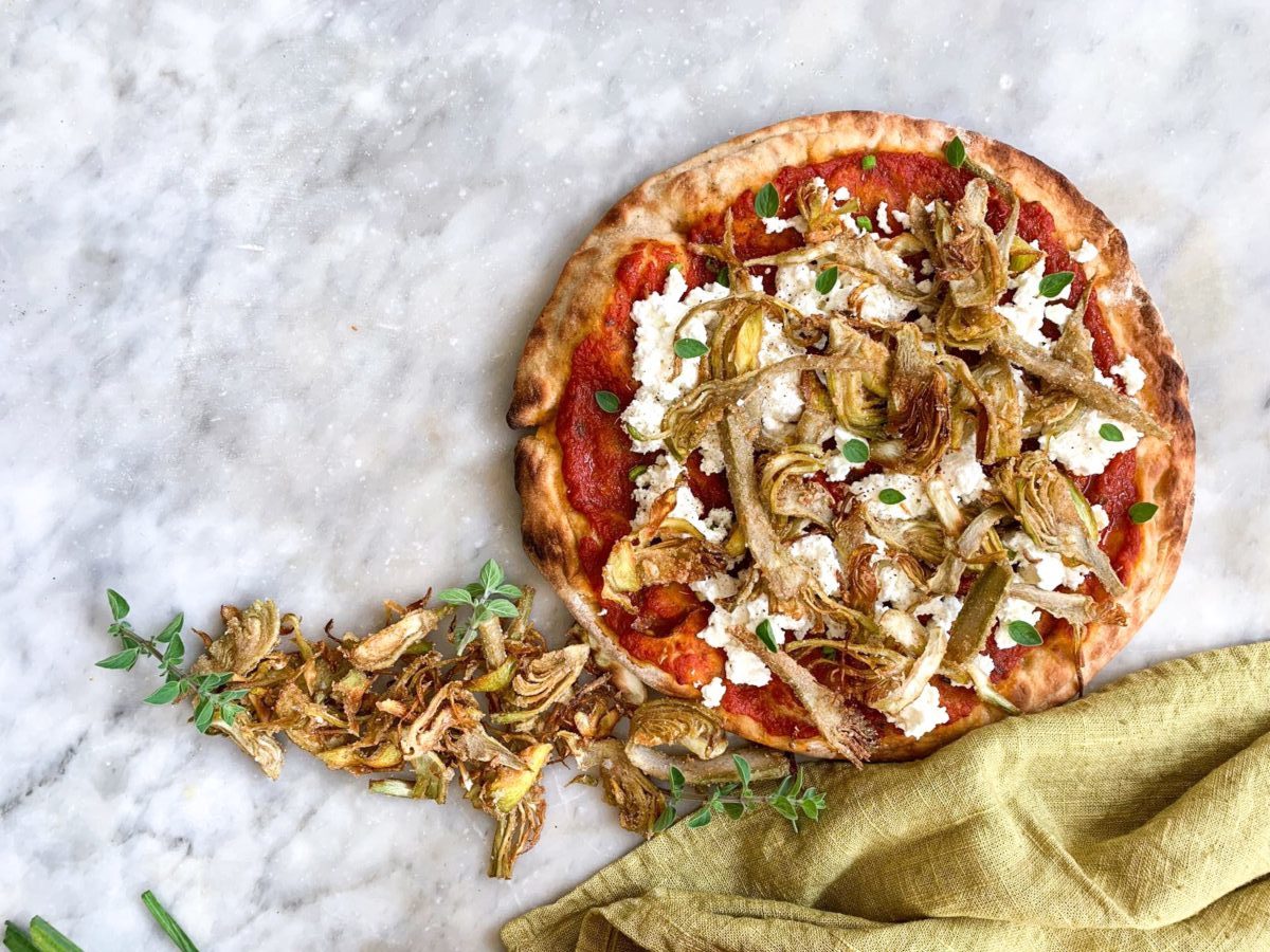 PIZZA MARINARA CON CARCIOFI FRITTI E RICOTTA